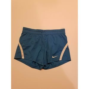 womens medium nike dri fit shorts tealed Blue